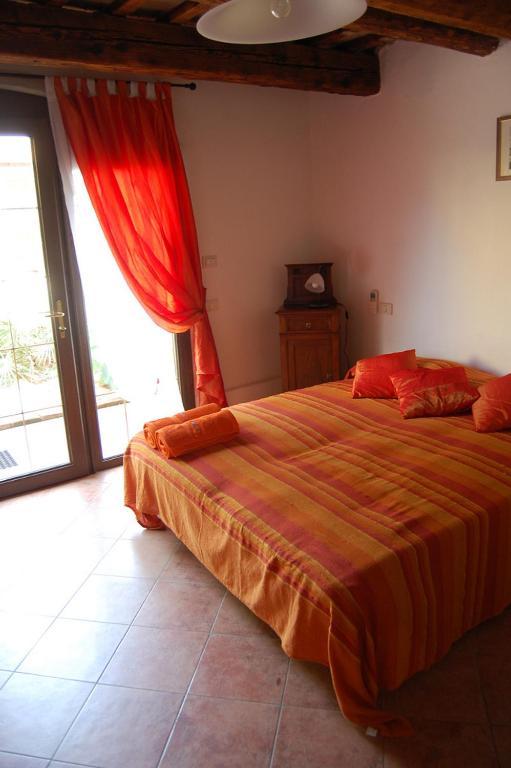 法恩莎 Agriturismo La Curbastra旅馆 外观 照片